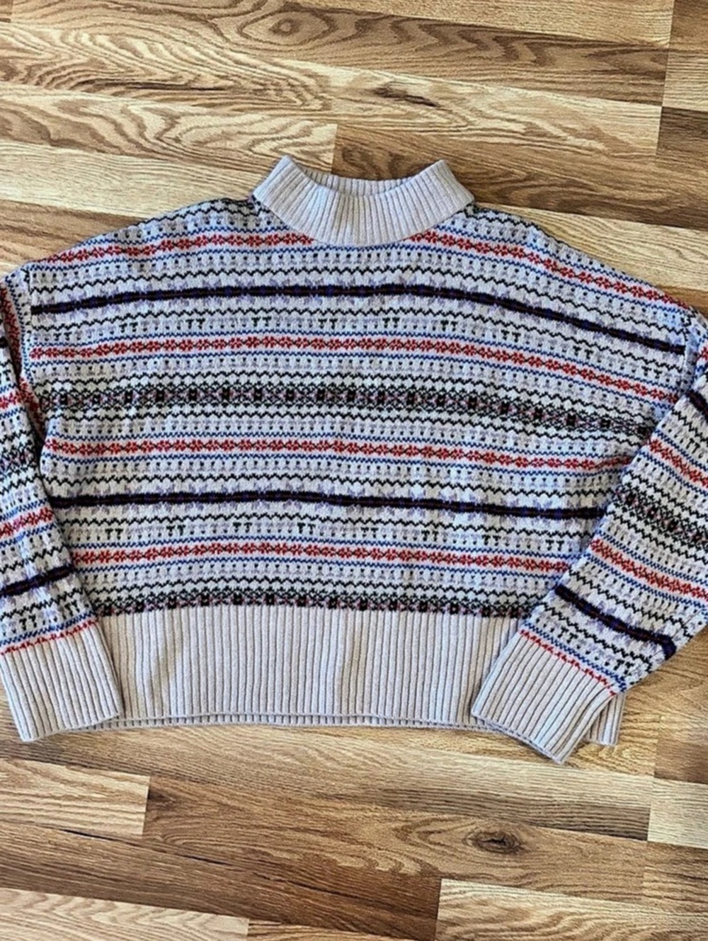 Old Navy SoSoft Mock-Neck Fair Isle Sweater Cream & Blue Large